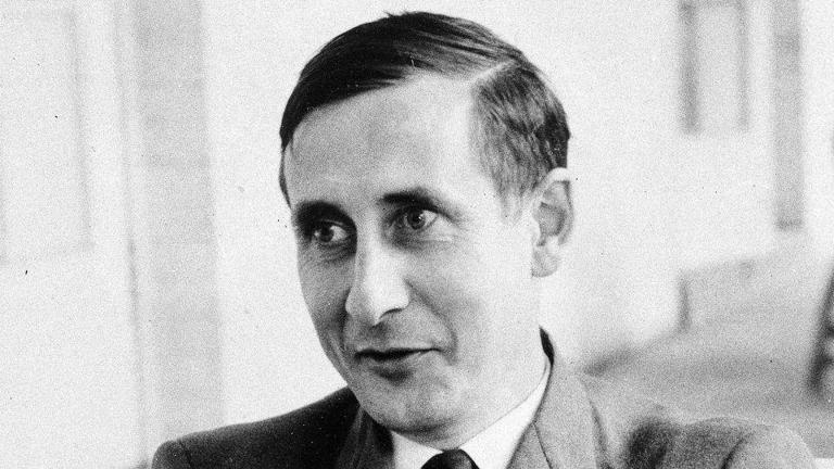  Freeman Dyson