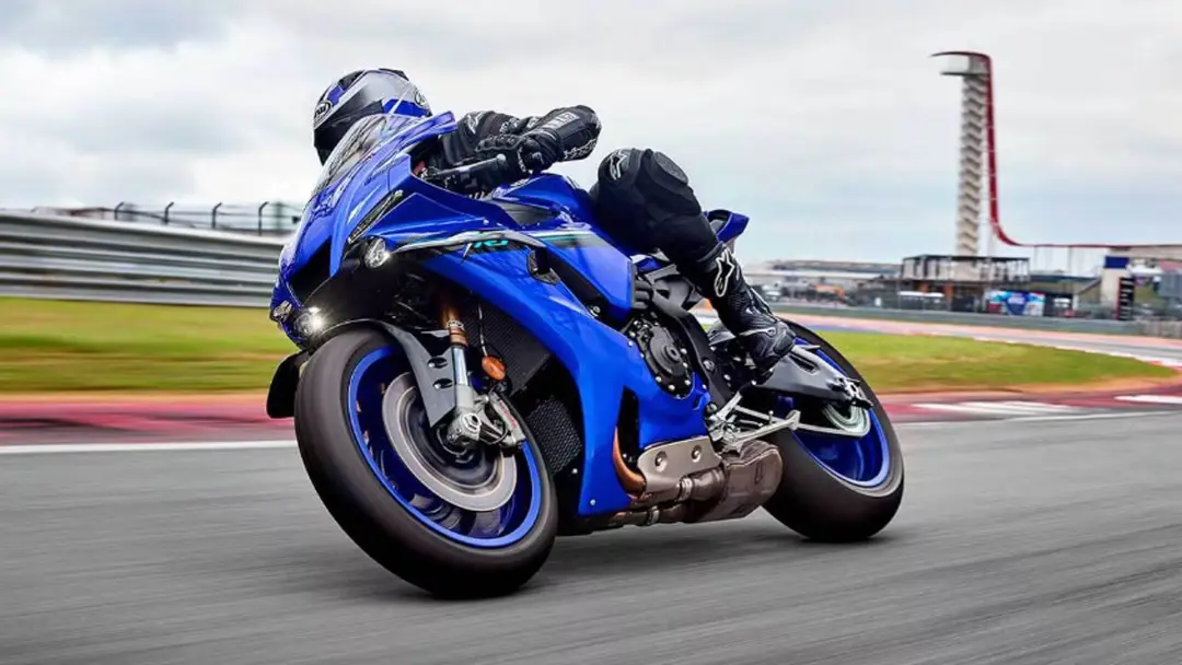 2025 Yamaha YZF-R1