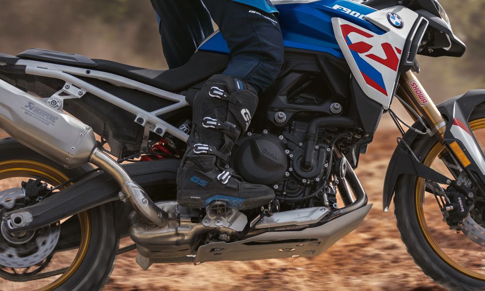 BMW F 900 GS and F 900 GS Adventure