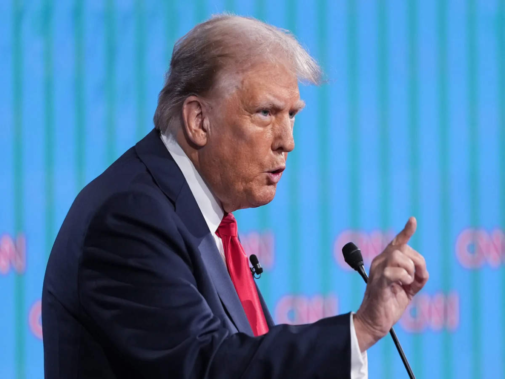DONALD TRUMP