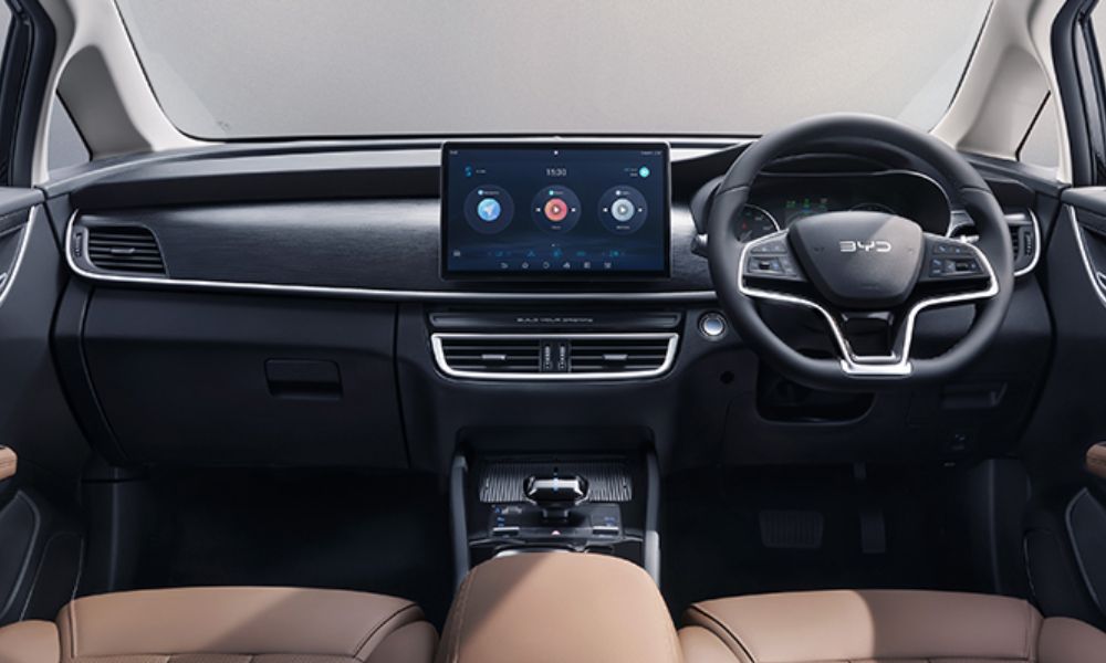 BYD eMAX 7