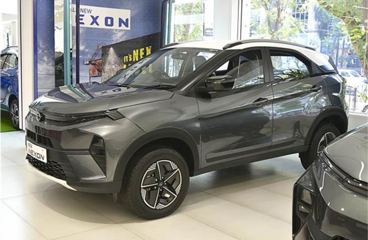 Tata Nexon Panoramic Sunroof