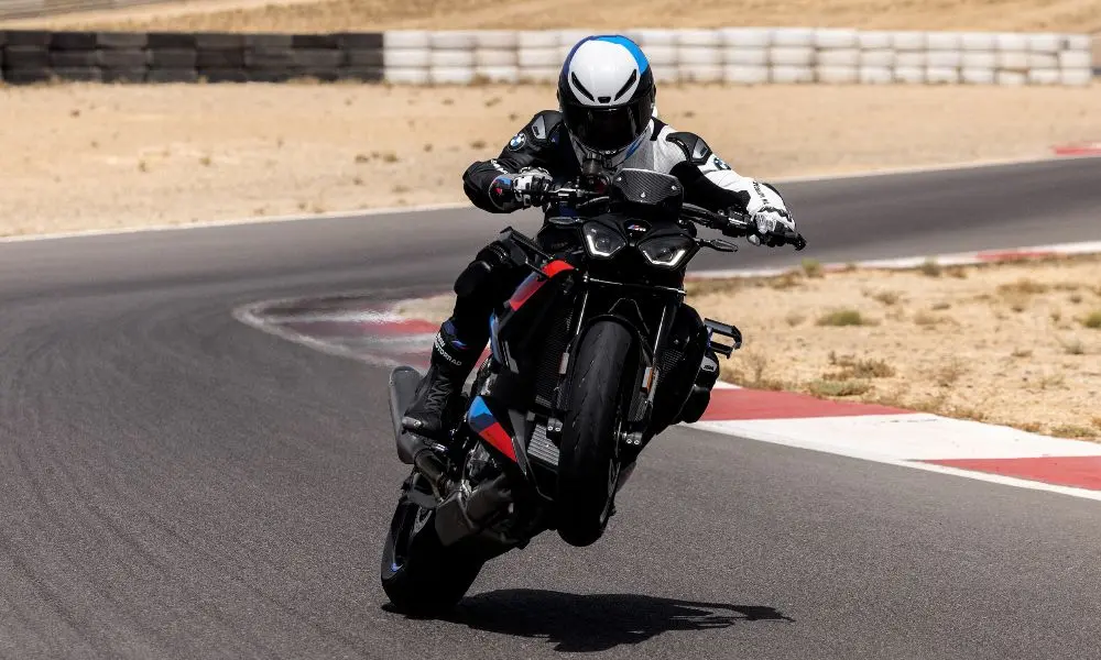 BMW S 1000 R and M 1000 R