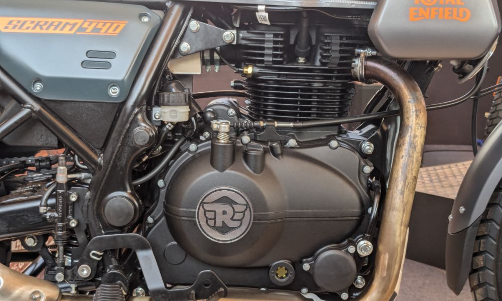 Royal Enfield Scram 440 vs Scram 411